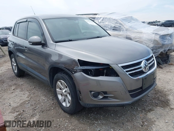 2010 Volkswagen Tiguan with VIN WVGCV7AX9AW515432, listed as a IAAI auction lot 42105962 with 91,405 mi miles and . Bid and sale history available at DreamBid. Image 1.