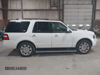 2011 Ford Expedition Limited z VIN 1FMJU2A54BEF43951, wystawiony jako IAAI lot #42557407 z przebiegiem 160 705 mil mil oraz . Historia ofert i sprzedaży dostępna na DreamBid. Obrazek 13.