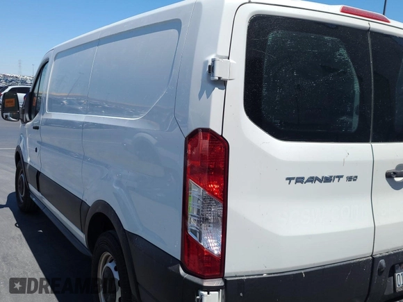 2019 Ford Transit z VIN 1FTYE1YM8KKB40189, wystawiony jako IAAI lot #42763040 z przebiegiem 193 036 mil mil oraz . Historia ofert i sprzedaży dostępna na DreamBid. Obrazek 37.