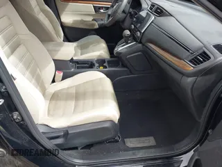 2017 Honda CR-V EX with VIN 2HKRW2H58HH639307, listed as a IAAI auction lot 41831761 with 283,027 mi miles. Bid and sale history available at carsss.com. Image 5.