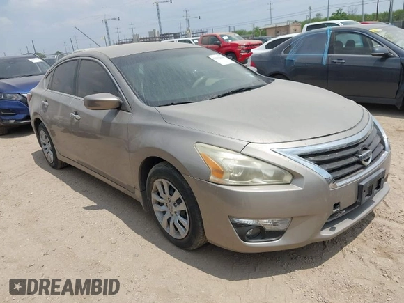 2015 Nissan Altima S with VIN 1N4AL3AP0FN341263, listed as a IAAI auction lot 42052040 with 137,546 mi miles and . Bid and sale history available at carsss.com. Image 1.