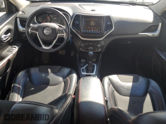 2016 Jeep Cherokee Trailhawk with VIN 1C4PJMBS3GW242693, listed as a Copart auction lot 48139135 with 222,225 mi miles and Non Repairable. Bid and sale history available at carsss.com. Image 8.