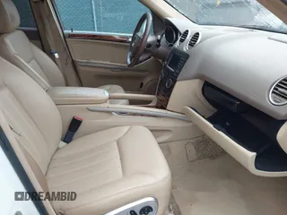 2008 Mercedes-Benz M 550 with VIN 4JGBB72E28A321236, listed as a IAAI auction lot 41720074 with 193,503 mi miles and . Bid and sale history available at carsss.com. Image 5.