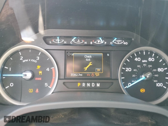 2022 Ford F-350 XL with VIN 1FT8W3DT9NEG30083, listed as a Copart auction lot 55561455 with 31,362 mi miles and Salvage Title. Bid and sale history available at DreamBid. Image 9.