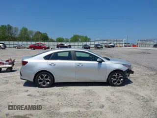 2019 Kia Forte LXS z VIN 3KPF24AD8KE024487, wystawiony jako IAAI lot #42138829 z przebiegiem 110 899 mil mil oraz . Historia ofert i sprzedaży dostępna na DreamBid. Obrazek 14.