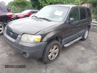 2006 Ford Escape XLT с VIN 1FMCU03116KB98490, выставлен на аукционе IAAI как лот 42168558 с пробегом 255 382 миль миль и . История ставок и продаж доступна на DreamBid. Изображение 2.