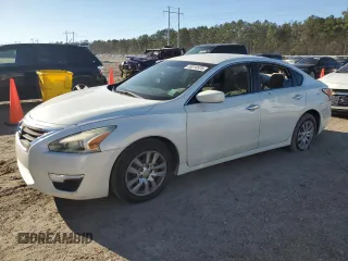 2014 Nissan Altima 2.5 S with VIN 1N4AL3AP0EN255742, listed as a Copart auction lot 48010525 with 132,927 mi miles and Salvage Title. Bid and sale history available at carsss.com. Image 1.