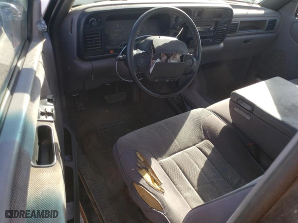 1996 Dodge Ram 1500 with VIN 3B7HF13Y8TG121531, listed as a Copart auction lot 72366134 with 220,797 mi miles and Salvage Title. Bid and sale history available at carsss.com. Image 8.