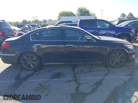 2013 Hyundai Genesis 3.8L with VIN KMHGC4DD1DU247824, listed as a IAAI auction lot 42046380 with 238,524 mi miles and . Bid and sale history available at DreamBid. Image 12.