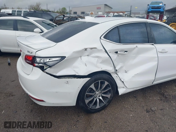 2015 Acura TLX with VIN 19UUB1F39FA020674, listed as a IAAI auction lot 41964784 with 98,579 mi miles and . Bid and sale history available at carsss.com. Image 12.