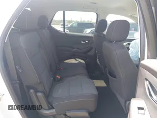 2020 Chevrolet Traverse LS z VIN 1GNERFKW8LJ262886, wystawiony jako IAAI lot #42124771 z przebiegiem 22 357 mil mil oraz . Historia ofert i sprzedaży dostępna na DreamBid. Obrazek 8.