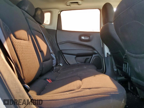 2017 Jeep Compass Sport с VIN 3C4NJCAB0HT661093, выставлен на аукционе Copart как лот 52302685 с пробегом 156 903 миль миль и Списание • Salvage title. История ставок и продаж доступна на DreamBid. Изображение 10.