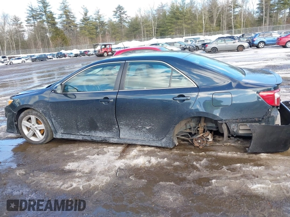 2014 Toyota Camry L with VIN 4T1BF1FKXEU345666, listed as a IAAI auction lot 41651318 with 126,130 mi miles. Bid and sale history available at carsss.com. Image 15.