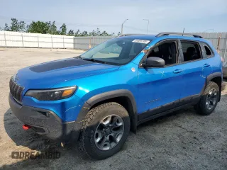 2019 Jeep Cherokee Trailhawk z VIN 1C4PJMBX7KD277477, wystawiony jako Copart lot #58969705 z przebiegiem 139 521 mil mil oraz Szkoda całkowita • Salvage title. Historia ofert i sprzedaży dostępna na DreamBid. Obrazek 1.