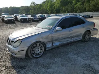 2007 Mercedes-Benz E 550 z VIN WDBUF72X17B045139, wystawiony jako Copart lot #55218075 z przebiegiem 148 304 mil mil oraz Szkoda całkowita • Salvage title. Historia ofert i sprzedaży dostępna na DreamBid. Obrazek 1.