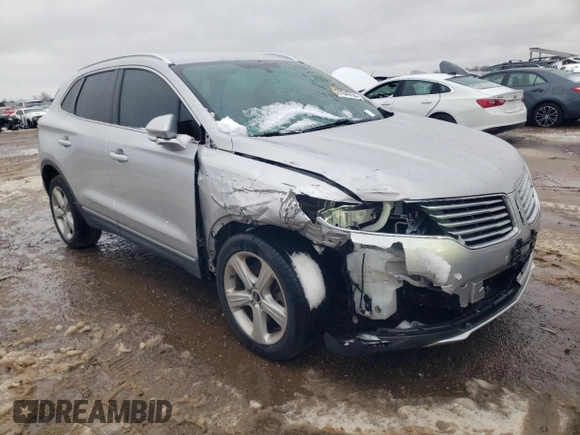 2016 Lincoln MKC Premier with VIN 5LMCJ1D9XGUJ21753, listed as a Copart auction lot 81640704 with 115,855 mi miles and Clean Title. Bid and sale history available at DreamBid. Image 4.