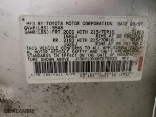 1998 Toyota RAV4 with VIN JT3HP10VXW7075633, listed as a Copart auction lot 52632125 with 185,392 mi miles and Non Repairable. Bid and sale history available at carsss.com. Image 13.