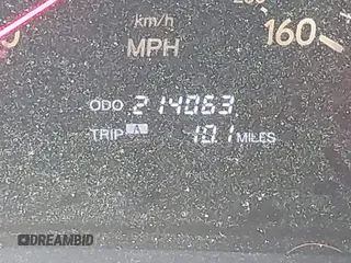 2001 Lexus LS 430 z VIN JTHBN30FX10048797, wystawiony jako IAAI lot #42189516 z przebiegiem 214 063 mil mil oraz . Historia ofert i sprzedaży dostępna na DreamBid. Obrazek 15.