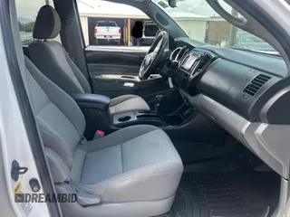 2015 Toyota Tacoma with VIN 3TMLU4EN9FM191419, listed as a Copart auction lot 63667615 with 56,516 mi miles and Clean title. Bid and sale history available at DreamBid. Image 5.