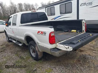 2010 Ford Super Duty F-250 SRW XL with VIN 1FTSW2BR5AEA13152, listed as a IAAI auction lot 41491929 with 310,807 mi miles. Bid and sale history available at carsss.com. Image 3.