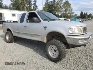 1998 Ford F-150 с VIN 1FTZX18W9WKB78181, выставлен на аукционе Copart как лот 55859885 с пробегом 251 664 миль миль и Списание • Salvage title. История ставок и продаж доступна на DreamBid. Изображение 4.