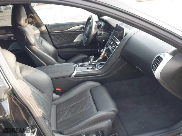 2020 BMW M8 with VIN WBSGV0C06LCD99264, listed as a IAAI auction lot 40276722 with 38,039 mi miles. Bid and sale history available at carsss.com. Image 5.