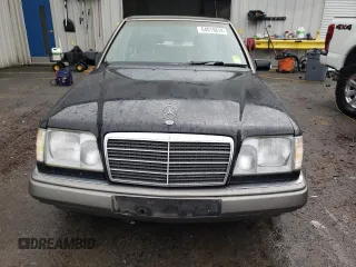 1995 Mercedes-Benz E Class with VIN WDBEB31E6SC142087, listed as a Copart auction lot 84019814 with 231,961 mi miles and Salvage Title. Bid and sale history available at carsss.com. Image 5.