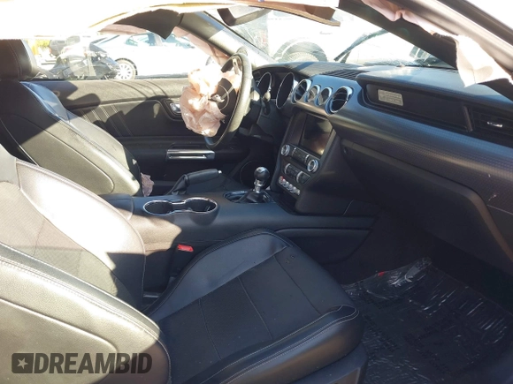 2016 Ford Mustang EcoBoost with VIN 1FA6P8TH2G5202718, listed as a IAAI auction lot 41135150 with Not Provided miles. Bid and sale history available at carsss.com. Image 5.