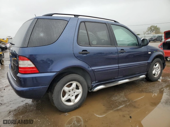 2001 Mercedes-Benz M-Class with VIN 4JGAB54E11A264157, listed as a Copart auction lot 49268055 with 135,834 mi miles and Clean Title. Bid and sale history available at carsss.com. Image 3.