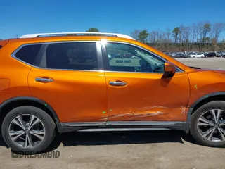 2017 Nissan Rogue SL with VIN 5N1AT2MV7HC751485, listed as a IAAI auction lot 42070057 with 93,921 mi miles. Bid and sale history available at carsss.com. Image 13.