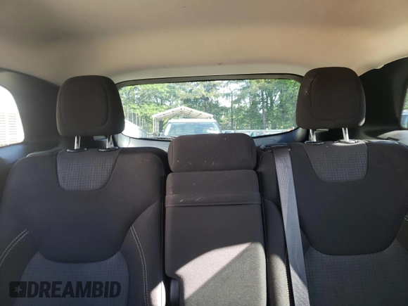 2017 Jeep Cherokee Latitude с VIN 1C4PJLCB2HW585800, выставлен на аукционе Copart как лот 57821955 с пробегом 97 109 миль миль и Списание • Salvage title. История ставок и продаж доступна на DreamBid. Изображение 10.