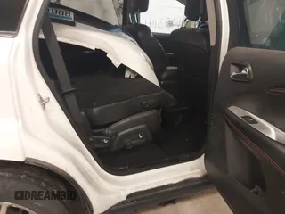 2019 Dodge Journey GT with VIN 3C4PDDEG8KT701827, listed as a IAAI auction lot 41953141 with 156,000 mi miles and . Bid and sale history available at carsss.com. Image 8.