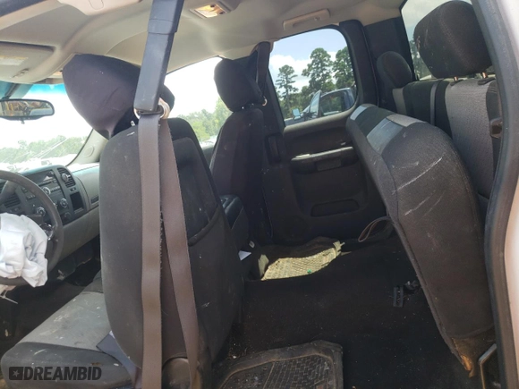 2008 Chevrolet Silverado 1500 LT w/1LT with VIN 1GCEC19C58Z331356, listed as a Copart auction lot 63810454 with 268,288 mi miles and Salvage Title. Bid and sale history available at carsss.com. Image 10.