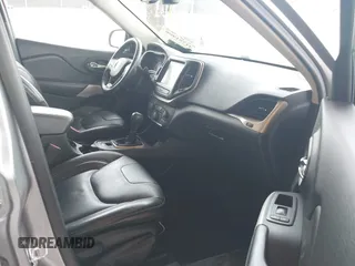 2017 Jeep Cherokee Limited with VIN 1C4PJLDS9HW650690, listed as a IAAI auction lot 41791906 with 66,419 mi miles. Bid and sale history available at carsss.com. Image 5.