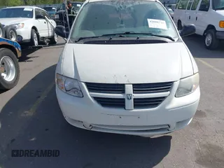 2006 Dodge Caravan SXT with VIN 1D4GP45R96B728828, listed as a IAAI auction lot 42088736 with 138,028 mi miles and . Bid and sale history available at DreamBid. Image 6.