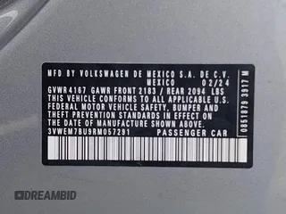 2024 Volkswagen Jetta SE z VIN 3VWEM7BU9RM057291, wystawiony jako IAAI lot #42346409 z przebiegiem 22 301 mil mil oraz . Historia ofert i sprzedaży dostępna na DreamBid. Obrazek 9.