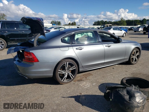 2020 Volvo S90 R-Design with VIN LVYA22MT0LP174296, listed as a Copart auction lot 71896424 with 43,633 mi miles and Salvage Title. Bid and sale history available at carsss.com. Image 3.