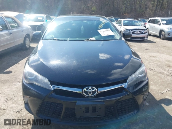 2017 Toyota Camry XLE with VIN 4T1BF1FK2HU754040, listed as a IAAI auction lot 41844369 with 247,772 mi miles. Bid and sale history available at carsss.com. Image 12.