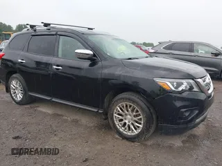 2019 Nissan Pathfinder SL с VIN 5N1DR2MM2KC585886, выставлен на аукционе IAAI как лот 42591215 с пробегом 157 085 миль миль и . История ставок и продаж доступна на DreamBid. Изображение 1.