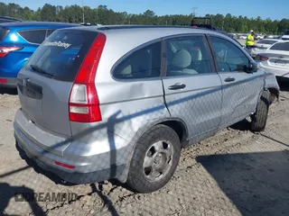 2010 Honda CR-V LX z VIN 5J6RE3H34AL007407, wystawiony jako IAAI lot #42048414 z przebiegiem 197 294 mil mil oraz . Historia ofert i sprzedaży dostępna na DreamBid. Obrazek 4.