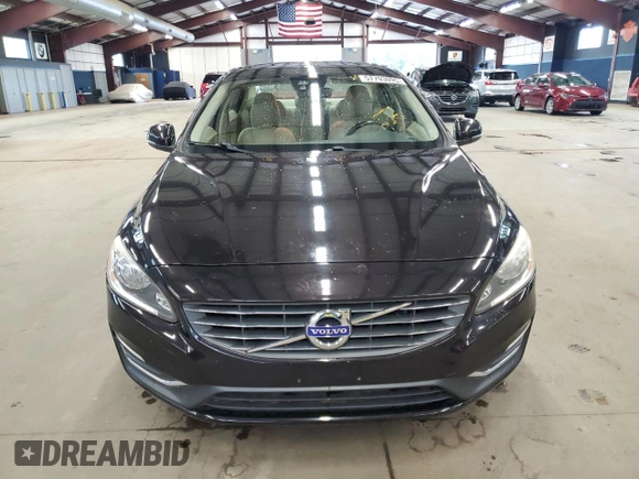 2015 Volvo S60 T5 Premier z VIN YV1612TK9F2354235, wystawiony jako Copart lot #57793095 z przebiegiem 69 869 mil mil oraz Czysty tytuł • Clean title. Historia ofert i sprzedaży dostępna na DreamBid. Obrazek 5.