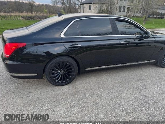 2019 Genesis G90 Ultimate with VIN KMHG54JH9KU053279, listed as a IAAI auction lot 42232463 with 4,271 mi miles and . Bid and sale history available at DreamBid. Image 4.