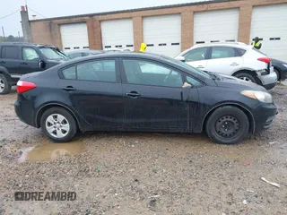 2014 Kia Forte LX with VIN KNAFK4A60E5171921, listed as a IAAI auction lot 41863618 with 105,076 mi miles. Bid and sale history available at carsss.com. Image 13.