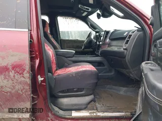 2019 Ram 2500 Limited z VIN 3C6UR5TLXKG514230, wystawiony jako IAAI lot #41628680 z przebiegiem Nie podano mil oraz . Historia ofert i sprzedaży dostępna na DreamBid. Obrazek 5.