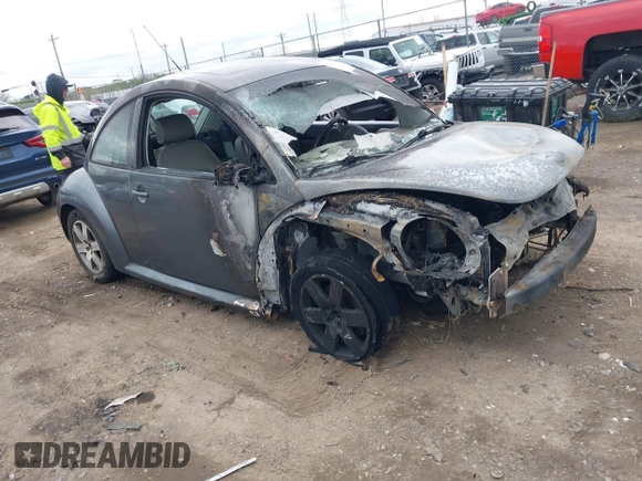 2006 Volkswagen Beetle with VIN 3VWRR31CX6M408256, listed as a IAAI auction lot 42034806 with Not Provided miles and . Bid and sale history available at DreamBid. Image 1.
