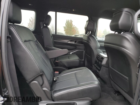 2024 Jeep Wagoneer Series II with VIN 1C4SJVBP1RS175162, listed as a Copart auction lot 76822904 with 7,692 mi miles and Clean Title. Bid and sale history available at DreamBid. Image 11.