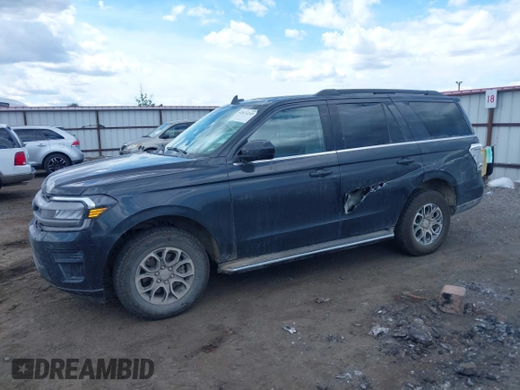 2022 Ford Expedition XLT with VIN 1FMJU1JT3NEA66717, listed as a IAAI auction lot 42674245 with 70,250 mi miles and . Bid and sale history available at DreamBid. Image 2.