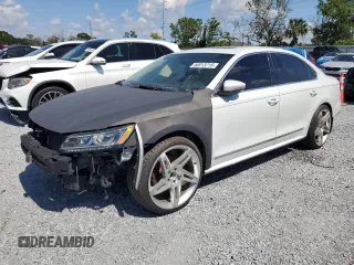 2017 Volkswagen Passat SE z VIN 1VWGT7A35HC027550, wystawiony jako Copart lot #56913715 z przebiegiem 74 955 mil mil oraz Czysty tytuł • Clean title. Historia ofert i sprzedaży dostępna na DreamBid. Obrazek 1.