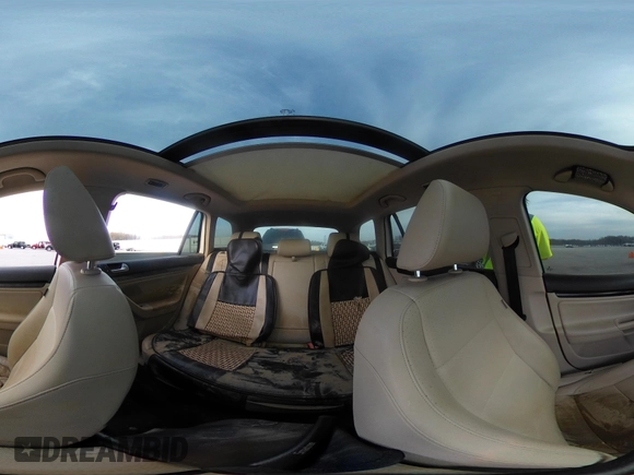 2014 Volkswagen Jetta TDI w/Sunroof & Nav with VIN 3VWPL7AJ7EM617385, listed as a IAAI auction lot 42012881 with 98,015 mi miles and . Bid and sale history available at DreamBid. Image 19.