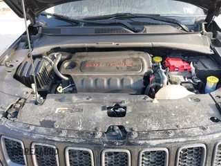 2019 Jeep Compass Trailhawk with VIN 3C4NJDDB9KT622415, listed as a IAAI auction lot 41779314 with 98,930 mi miles and . Bid and sale history available at carsss.com. Image 10.